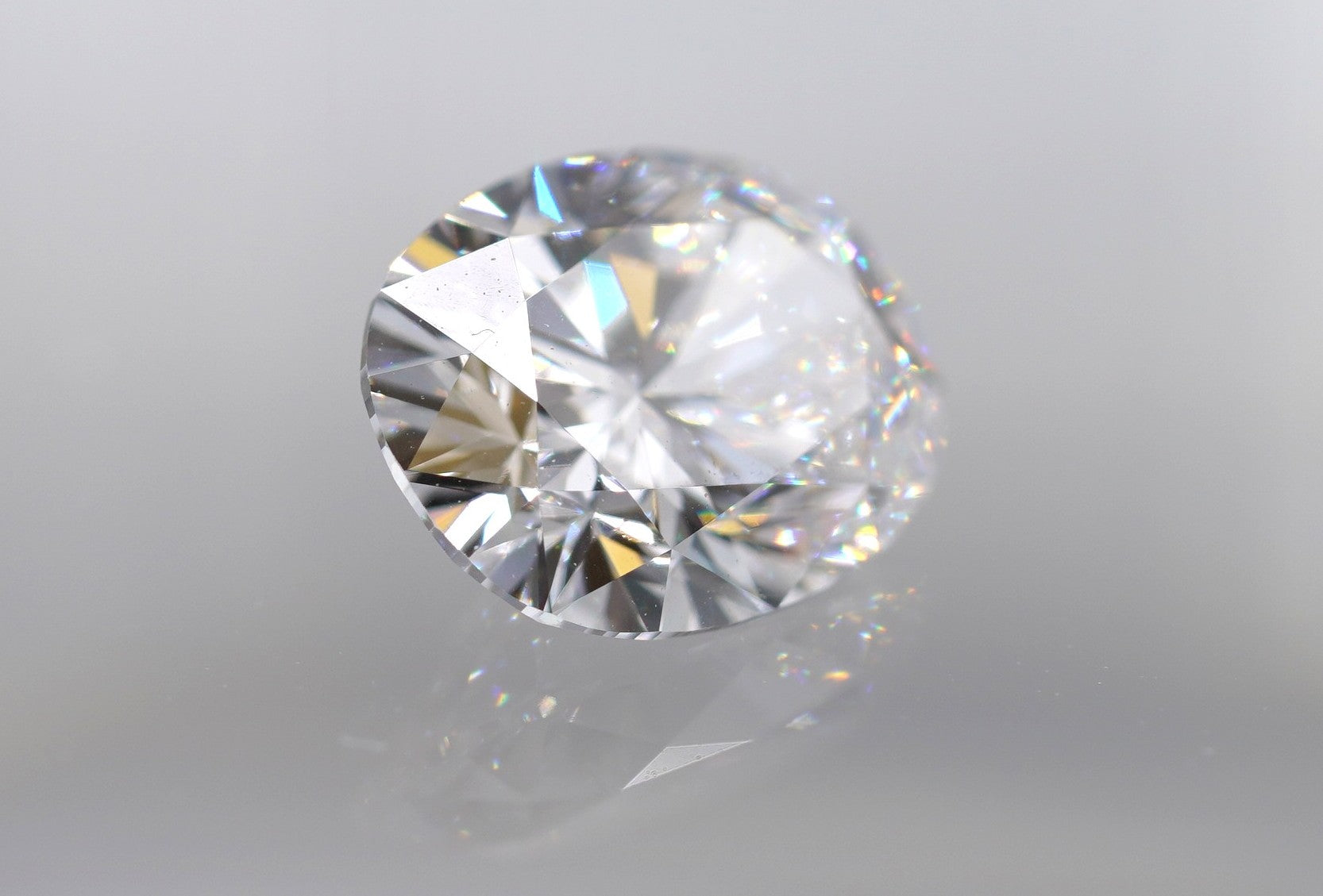 GIA 1.08 ct VS1/D Oval Brilliant Natural Diamond