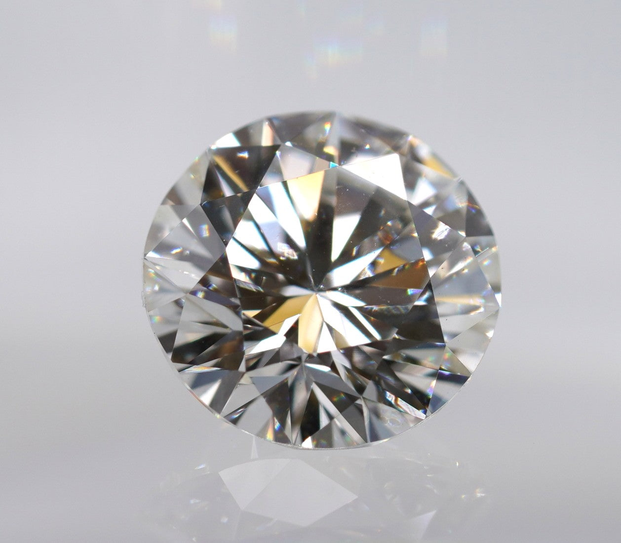 GIA 1.06 ct VS1/J Round Brilliant Natural Diamond